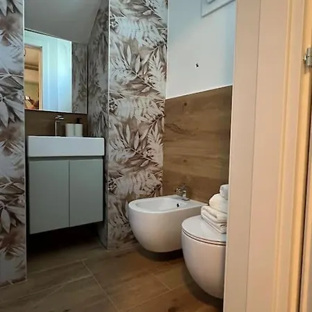 Casa Elisa, Nuovo A 100 Mt Dal Mare Apartamento Riccione