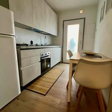 Lägenhet Casa Elisa, Nuovo A 100 Mt Dal Mare